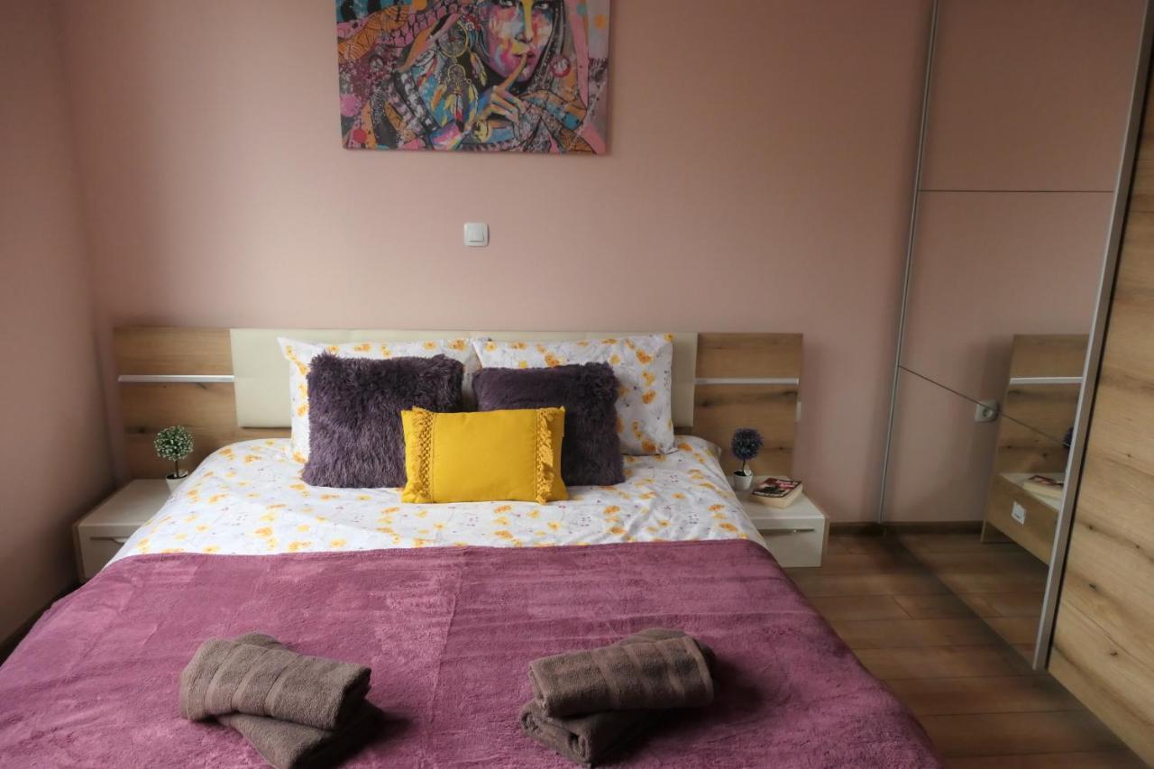 Appartamento Nikol 2 Deluxe Velingrad Esterno foto